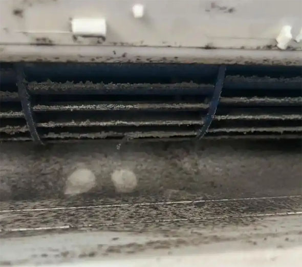 福鼎空调吹的风有股烧焦味是怎么回事